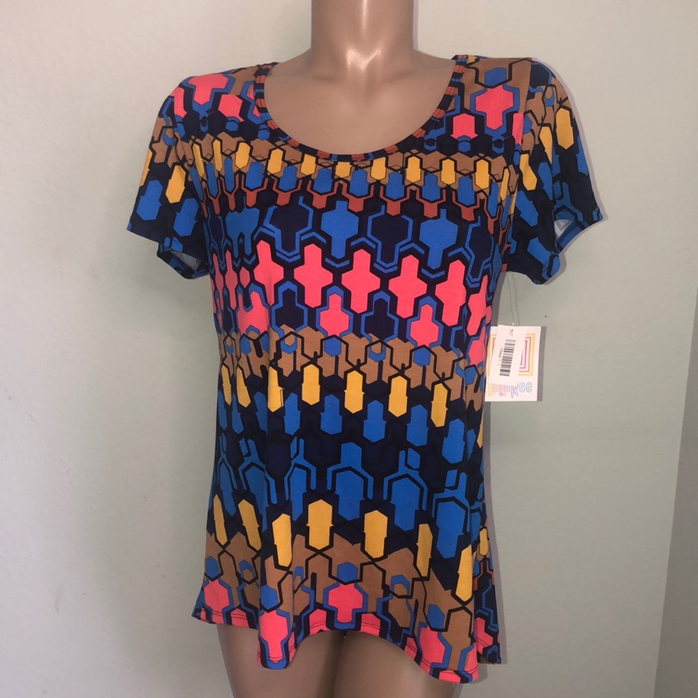 NWT Lularoe Perfect Tee Vibrant Hi Low - L